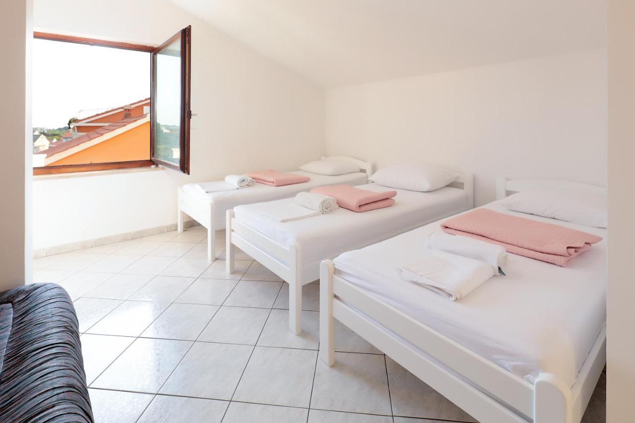 City Pool Apartments Novalja Eksteriør bilde