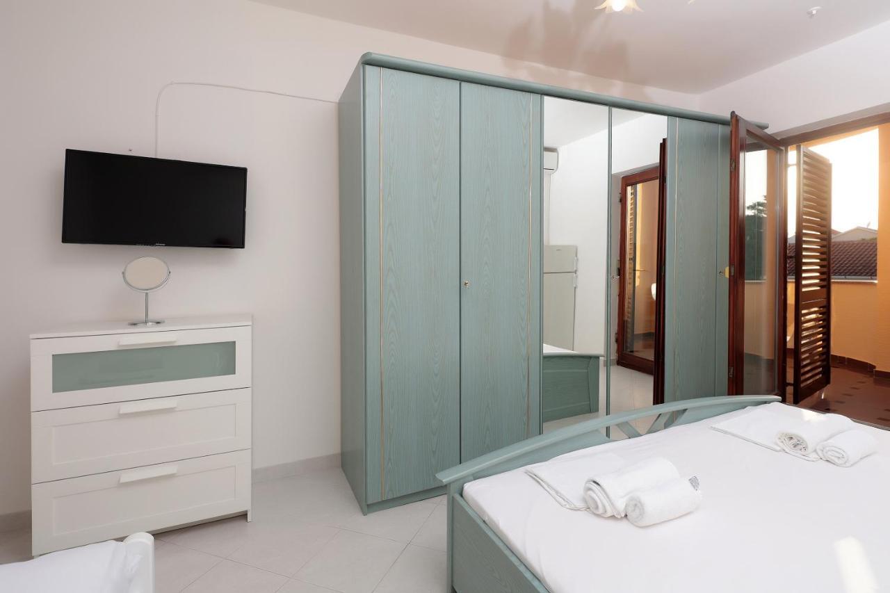 City Pool Apartments Novalja Eksteriør bilde