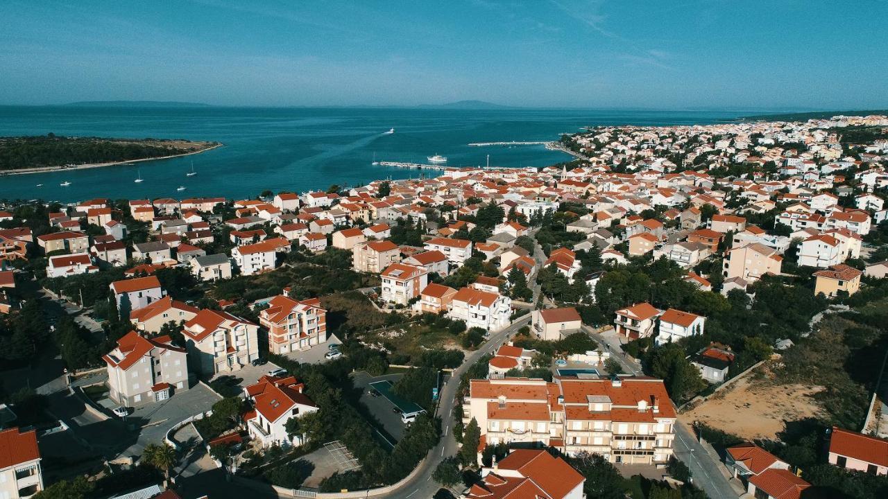 City Pool Apartments Novalja Eksteriør bilde